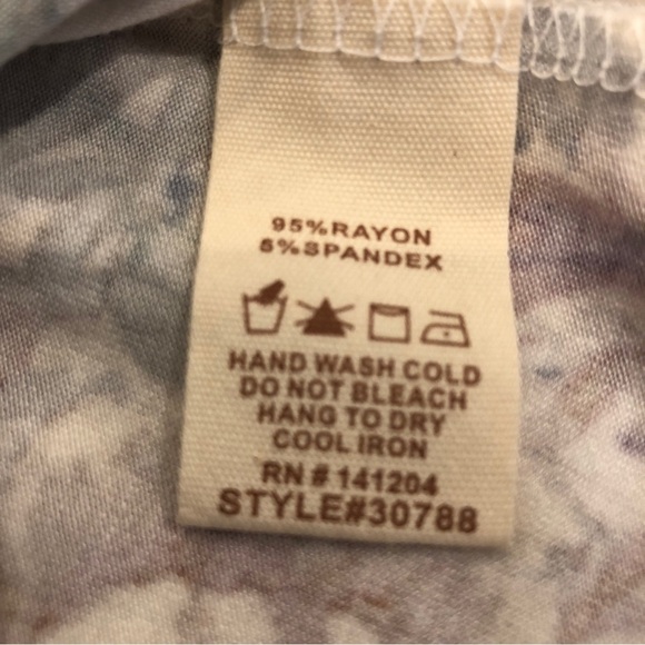 Hem & Thread Floral Multicolor Ruffle Sleeve Shift T-Shirt Swing Dress M - Picture 6 of 10